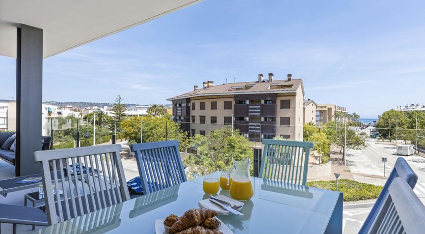 Photo of Contemporary Cove