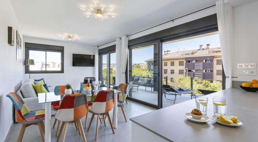 Photo of Contemporary Cove