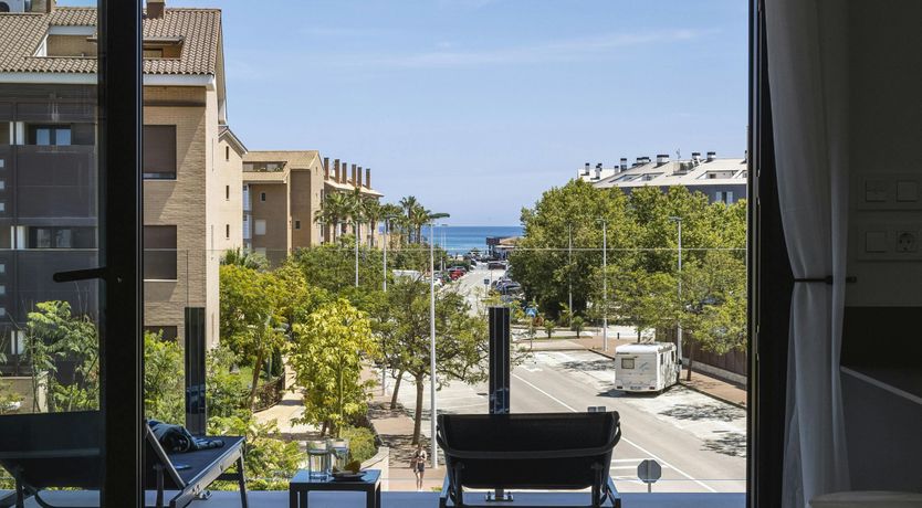 Photo of Contemporary Cove