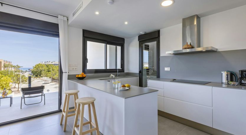 Photo of Contemporary Cove