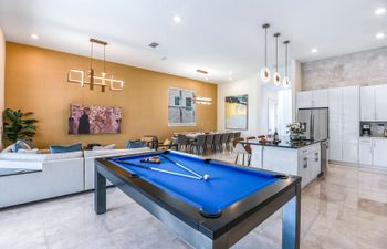 Pine Gap Holiday Home