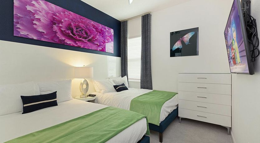 Photo of The Pinecone