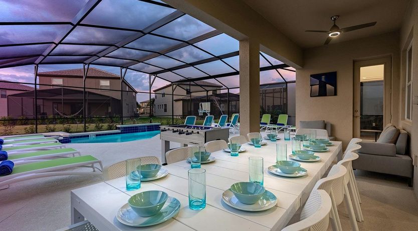 Photo of The Pinecone