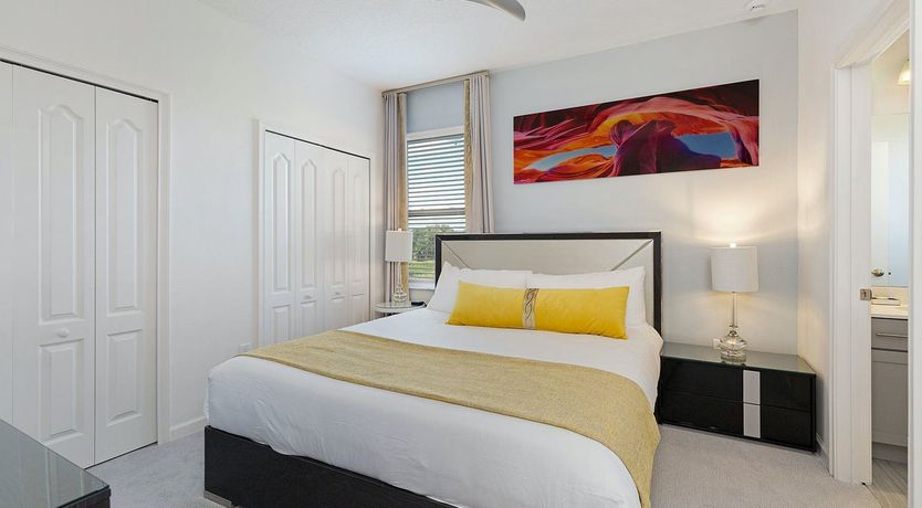 Photo of The Pinecone