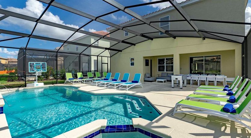 Photo of The Pinecone