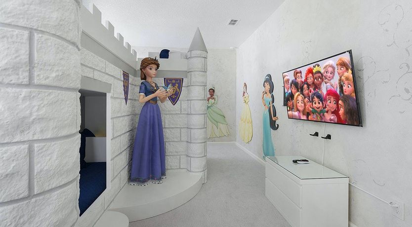 Photo of The Pinecone