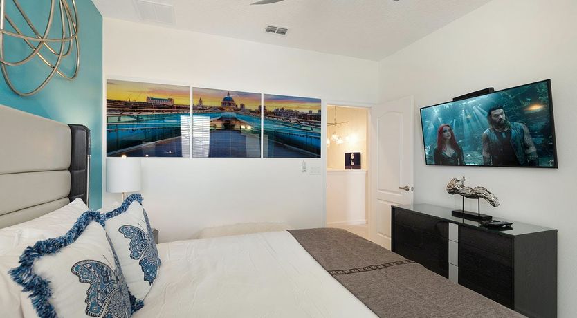 Photo of The Pinecone