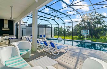 The Light Rose Holiday Home