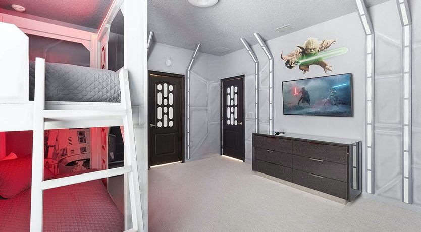 Photo of The Pineapple Gate