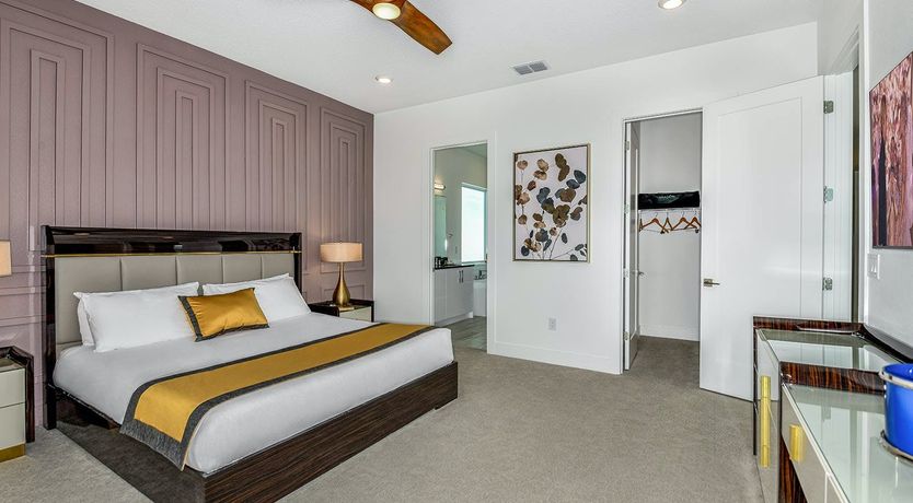 Photo of Hurricane Waltz