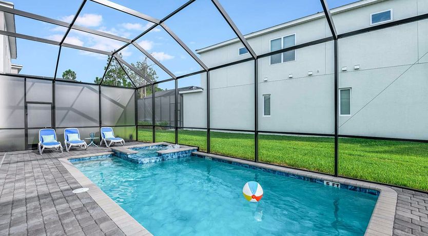 Photo of Hurricane Waltz