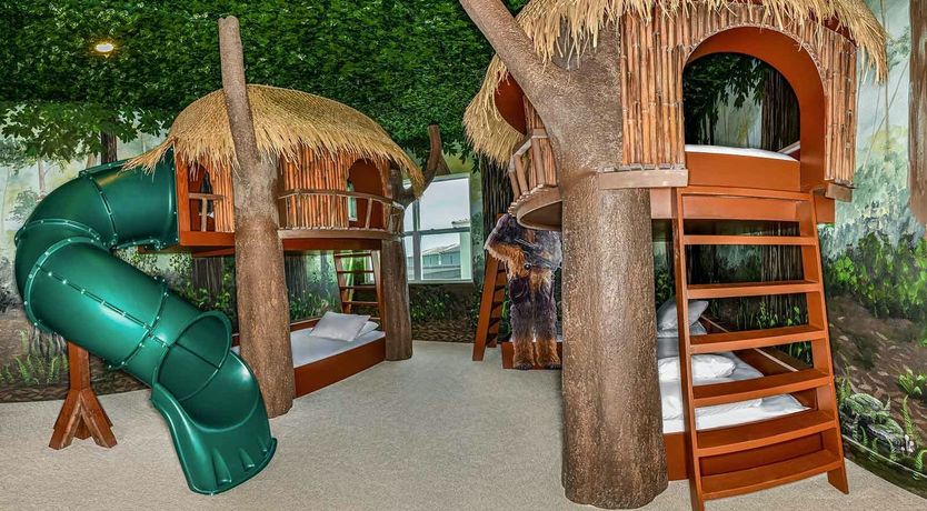 Photo of Hurricane Waltz