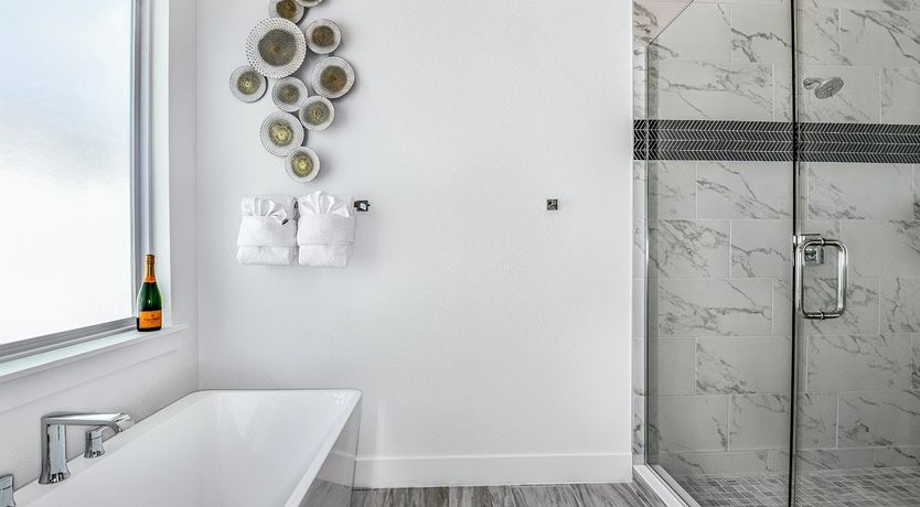 Photo of Hurricane Waltz