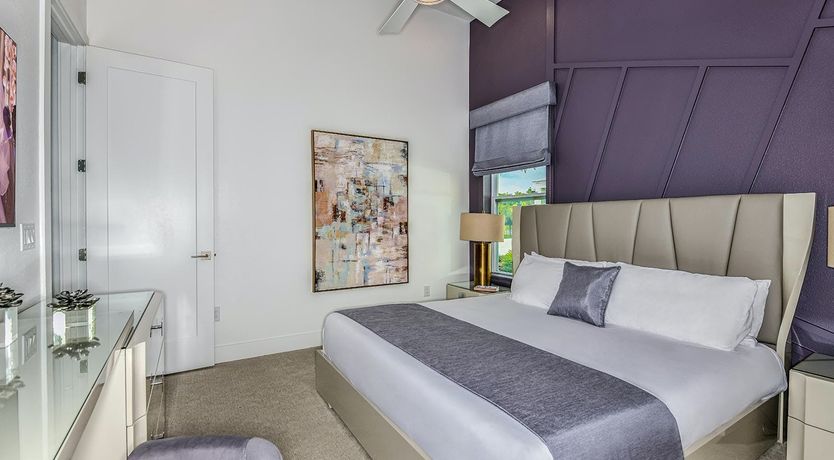 Photo of Hurricane Waltz