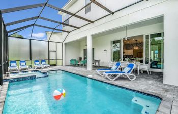 Shimmering Horizon Holiday Home