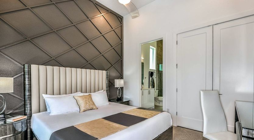 Photo of Shimmering Horizon