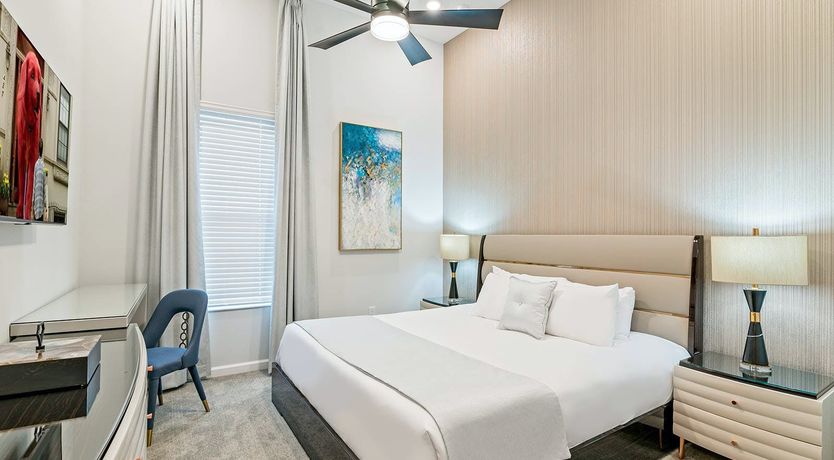 Photo of The Pinecone Breeze