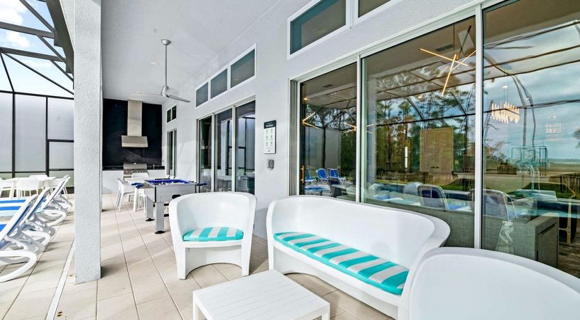 Photo of The Pinecone Breeze