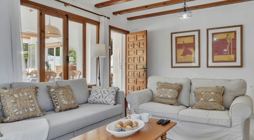 Photo of Sapphire & Amber