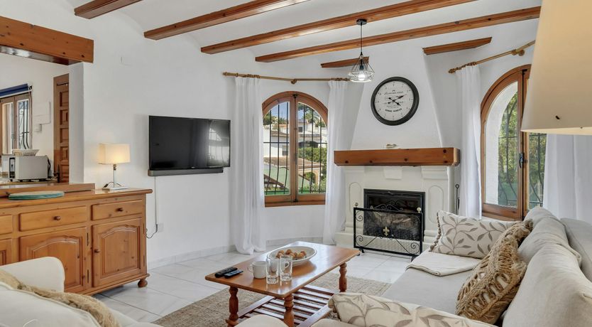 Photo of Sapphire & Amber