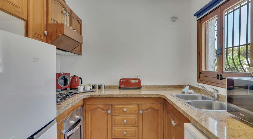 Photo of Sapphire & Amber