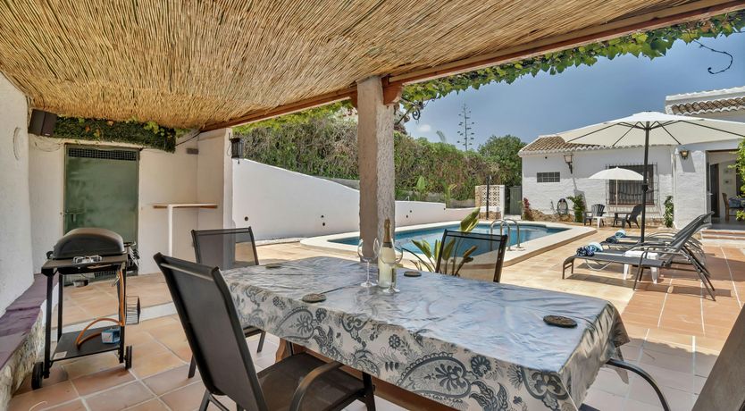 Photo of Sapphire & Amber