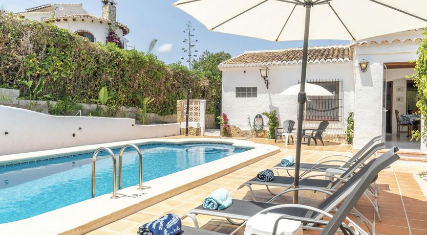 Photo of Sapphire & Amber