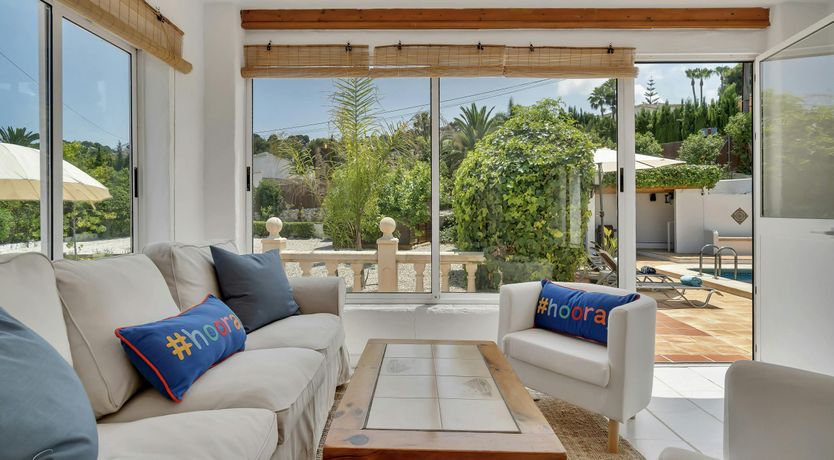 Photo of Sapphire & Amber