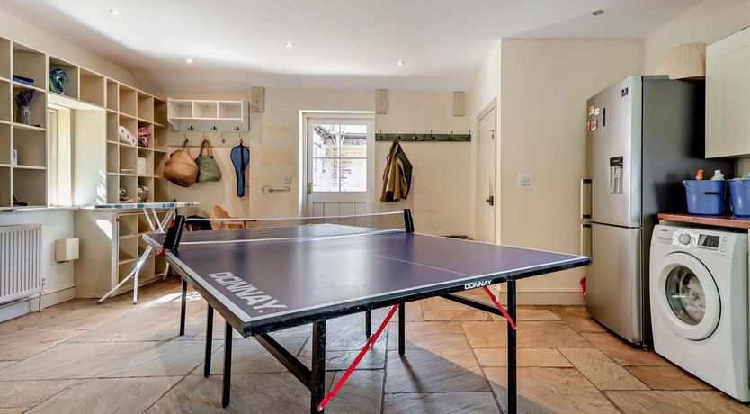 Photo of 5 Bed in Sturminster Newton