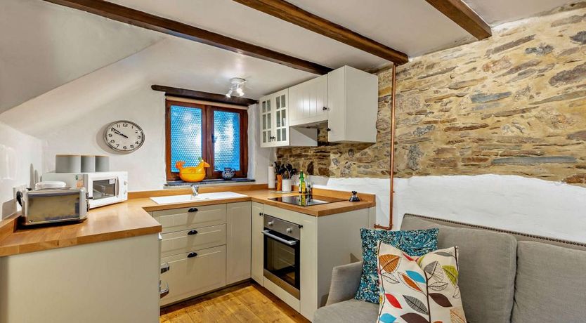 Photo of 1 Bed in Yelverton