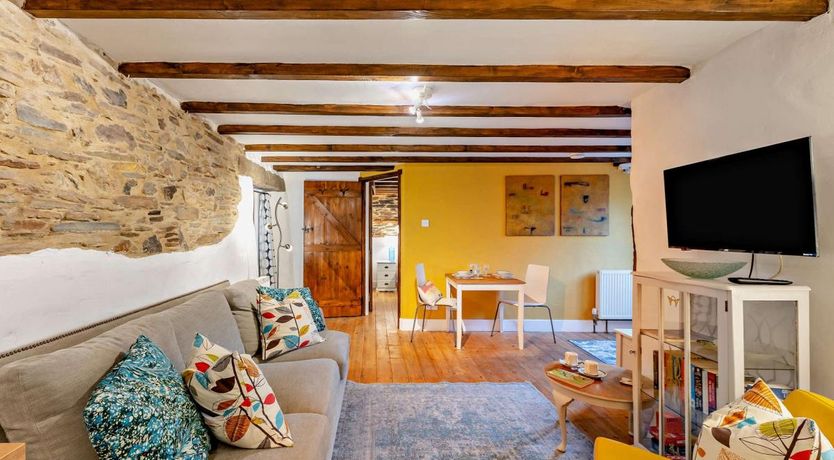 Photo of 1 Bed in Yelverton