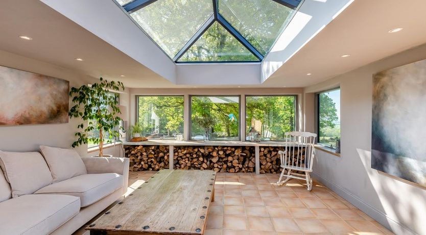 Photo of 8 Bed in Crowborough