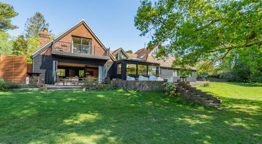 Photo of 8 Bed in Crowborough