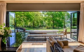 Photo of in Crowborough (92858)