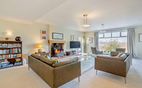 Photo of in Windermere (93302)