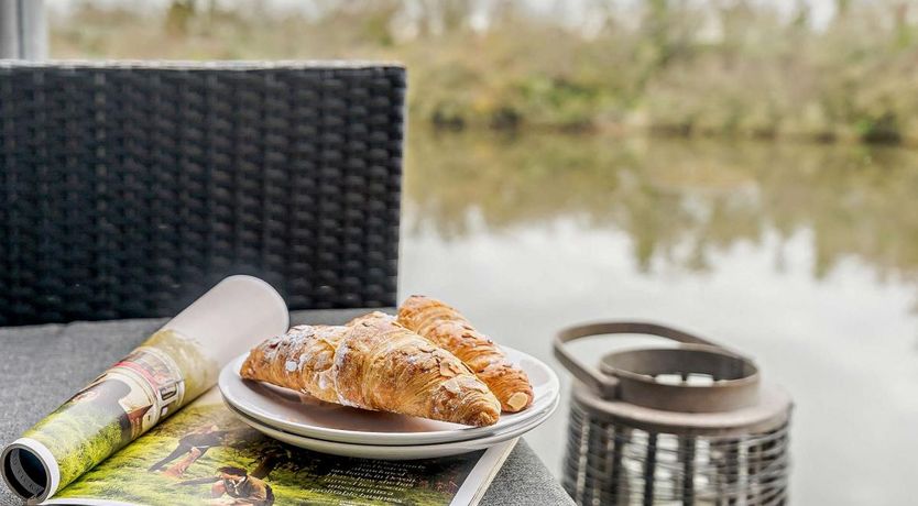 Photo of 4 Bed in Binfield