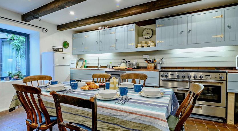 Photo of 3 Bed in Abergavenny