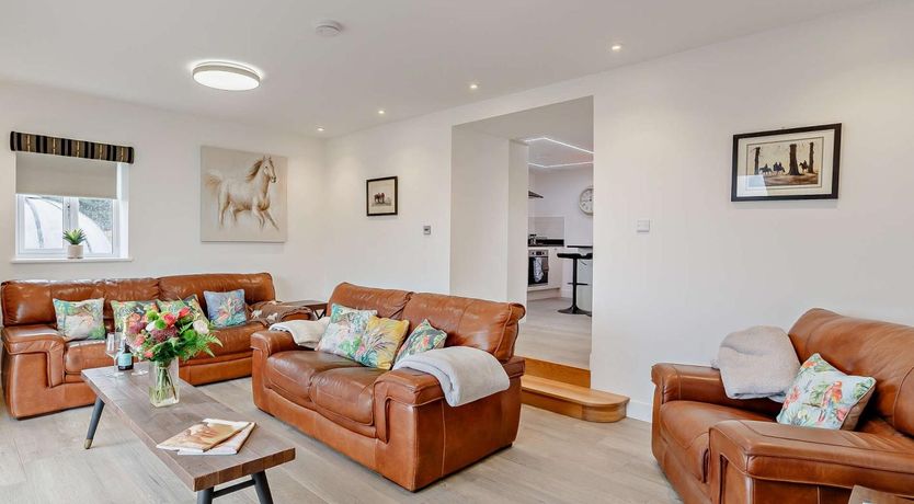 Photo of 3 Bed in Wakefield