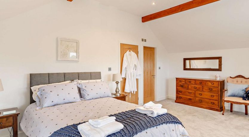 Photo of 3 Bed in Wintersett