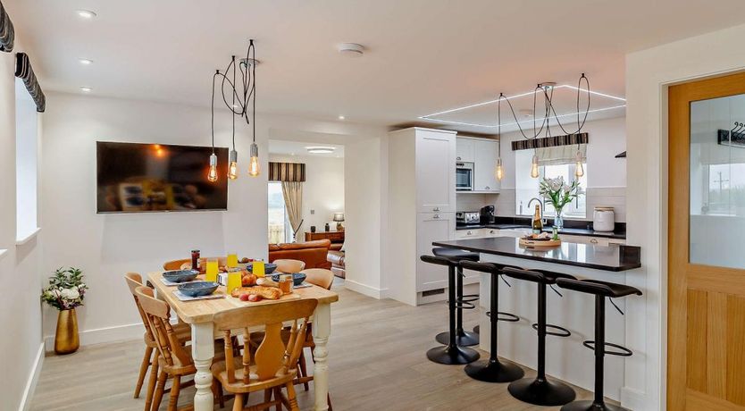 Photo of 3 Bed in Wintersett