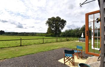 Log Cabin in South Devon Holiday Cottage