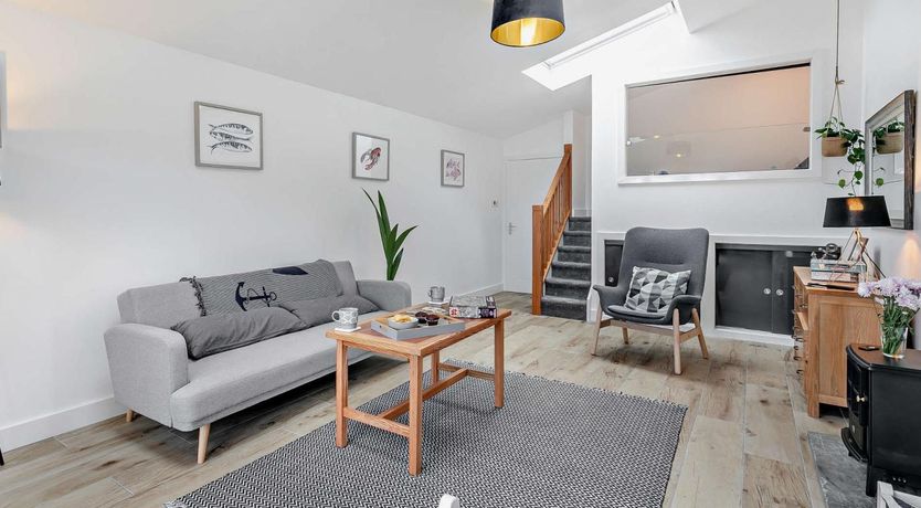 Photo of 1 Bed in Penzance