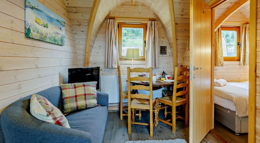 Photo of 2 Bed in Sheinton