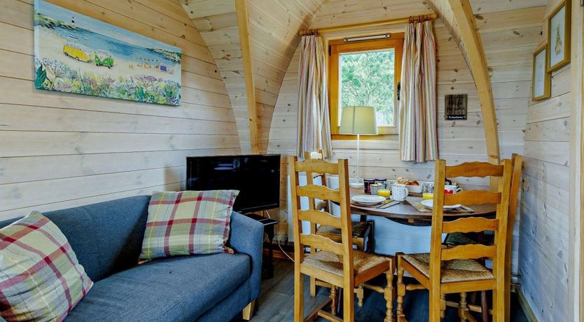 Photo of 2 Bed in Sheinton