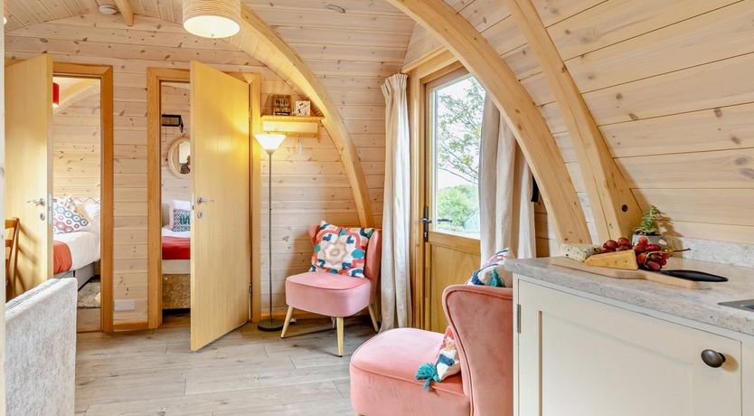 Photo of 2 Bed in Sheinton