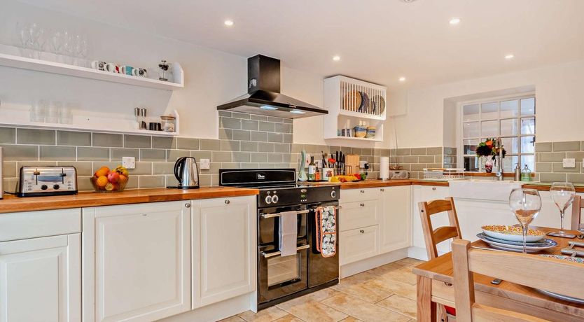 Photo of 2 Bed in Swindon