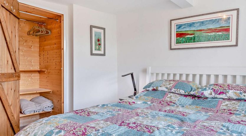 Photo of 2 Bed in Bishopstone