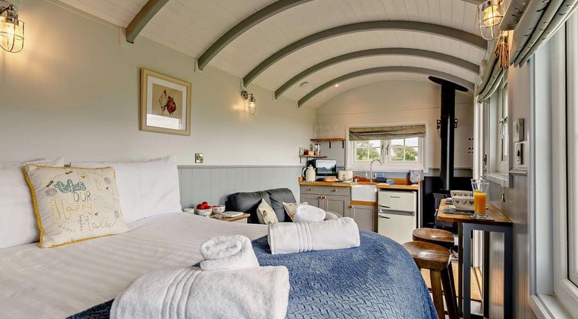 Photo of 1 Bed in Ashwater