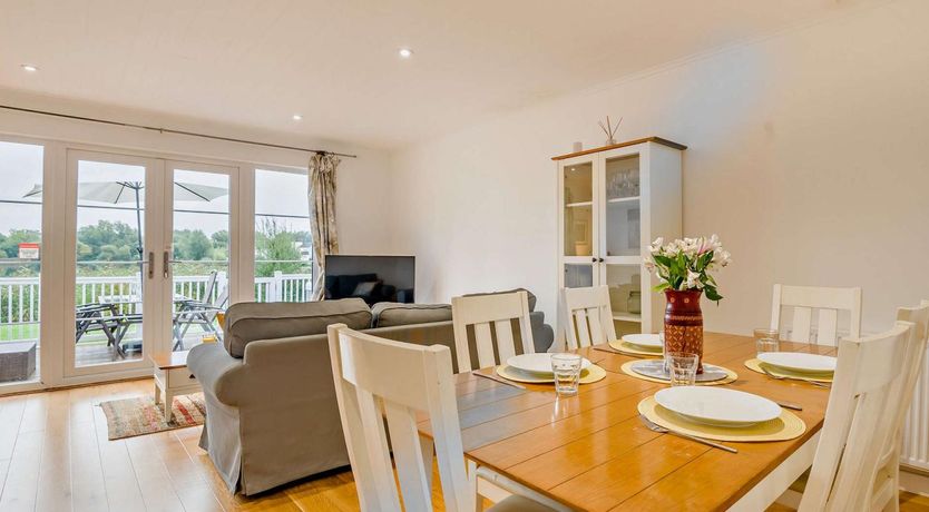 Photo of 3 Bed in Cirencester