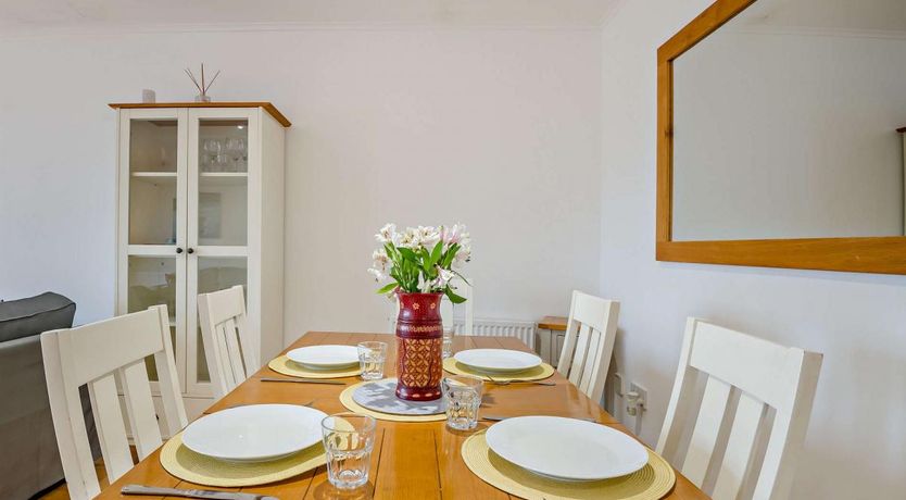 Photo of 3 Bed in South Cerney